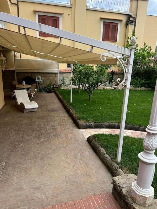 Villa Vie En Rose Sorrent Exterior foto